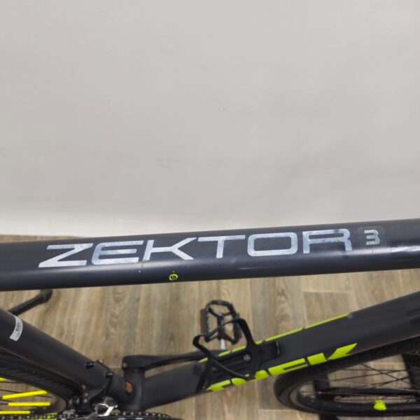 ٢٠٢٦٠٨٢١_١٧٤٣١٦ TREK ZEKTOR 3