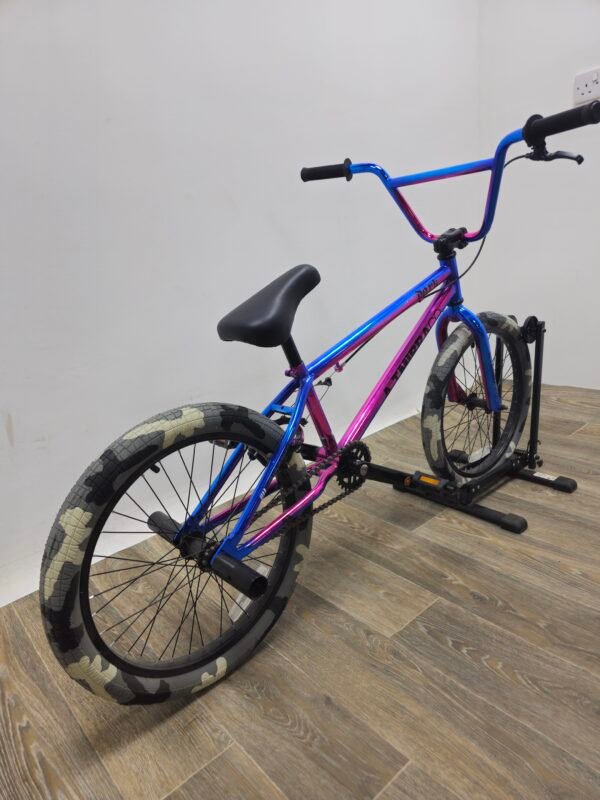 BMX  اطار عسكري 7 الوان