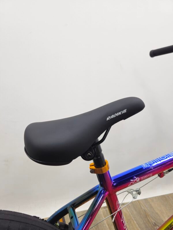 BMX  اطارات سوداء 7 الوان