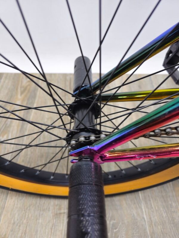 BMX  اطارات سوداء 7 الوان