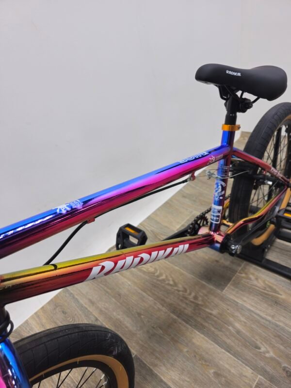 BMX  اطارات سوداء 7 الوان