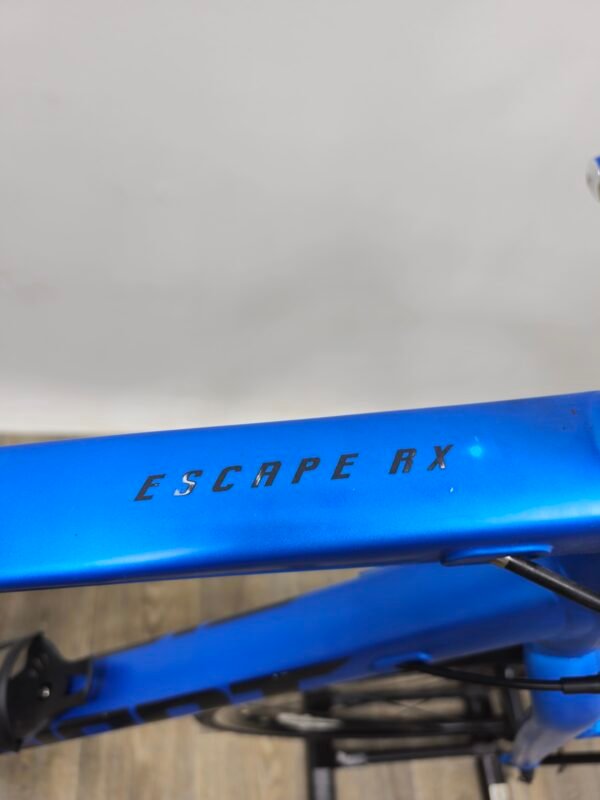 giant escape (gravel)