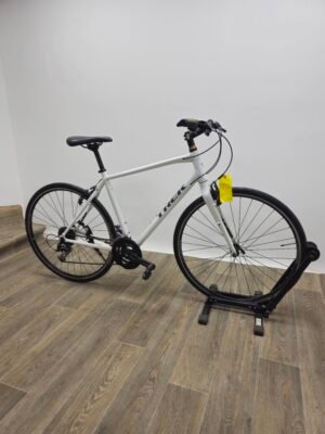 Trek FX 3 الهجينة
