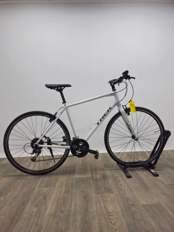 Trek FX 3 الهجينة
