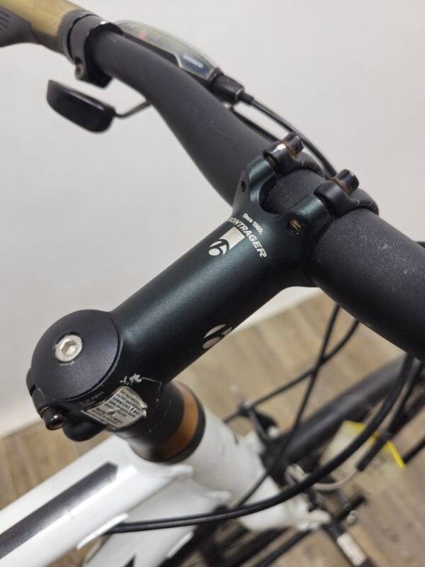 Trek FX 3 الهجينة