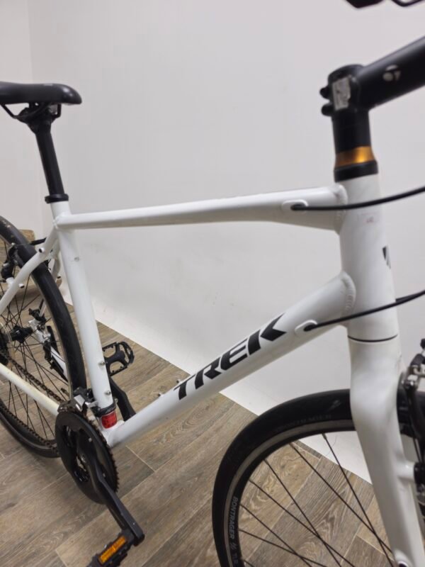 Trek FX 3 الهجينة