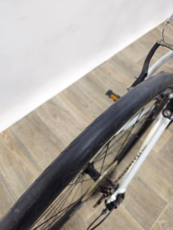 Trek FX 3 الهجينة